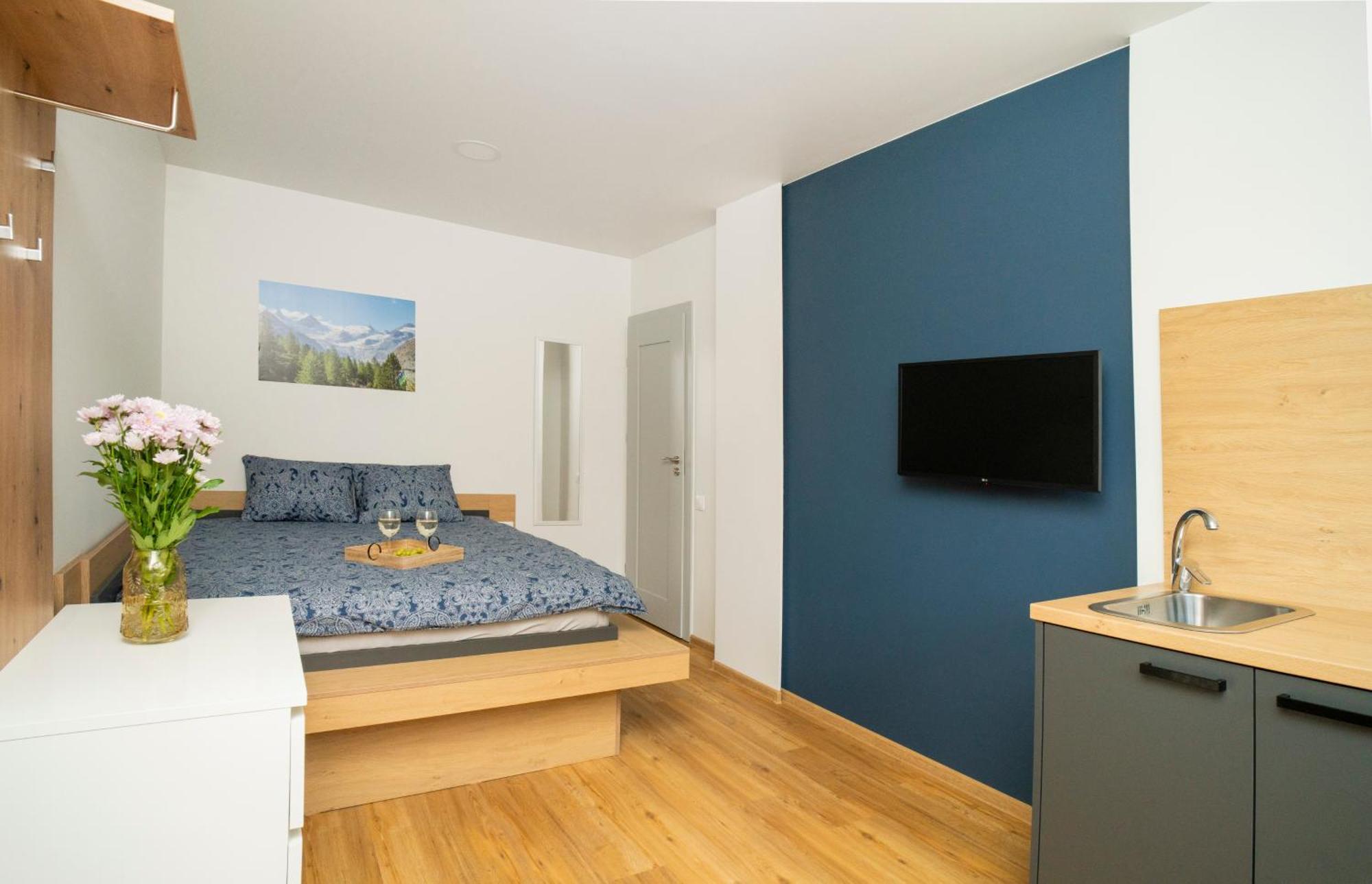 Fort63 Apartments Каунас Номер фото