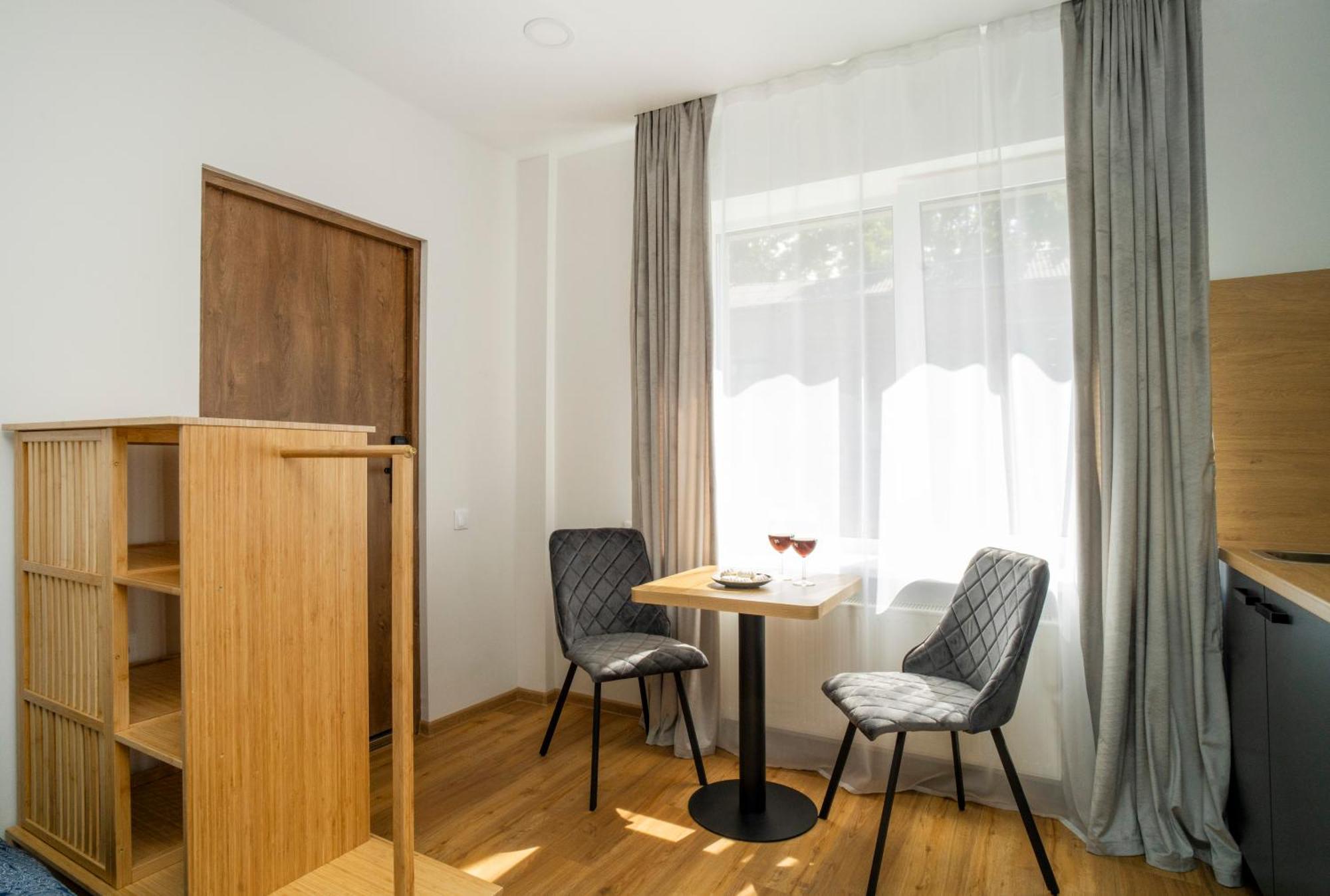 Fort63 Apartments Каунас Номер фото
